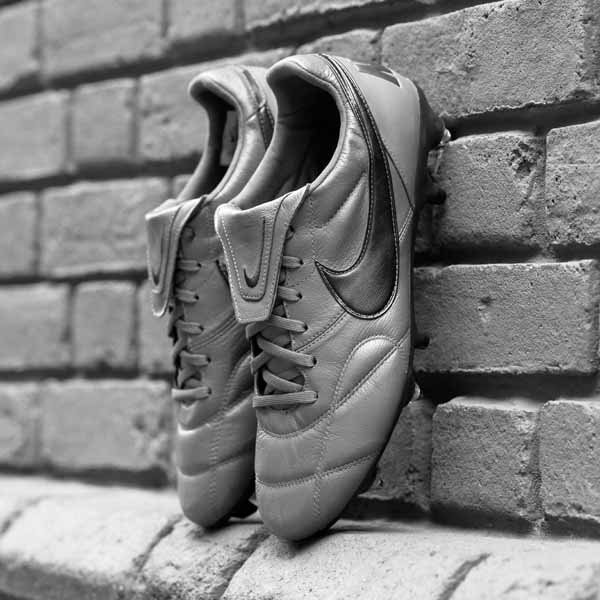 musicus besteden opbouwen Nike Launch The Premier II “Dark Grey/Black” - SoccerBible