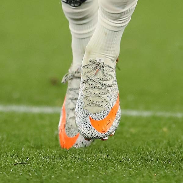 Nike Mercurial Astro Turf football boots silver & orange, size
