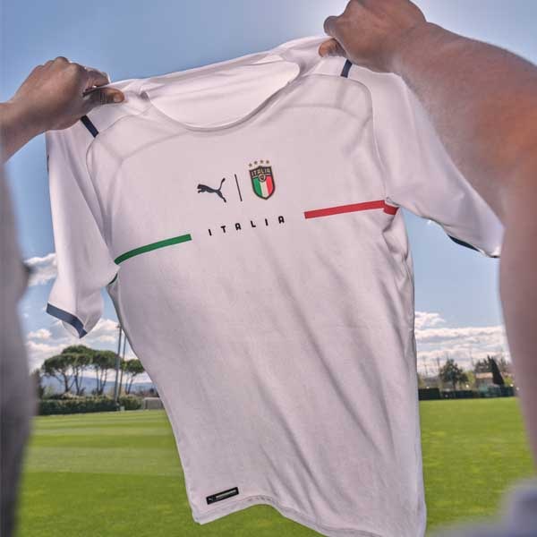 PUMA unveils the new Italy's kit