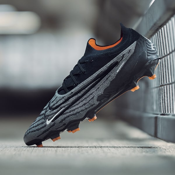 Nike Release Phantom GX In A Stealthy New Blackout Look - SoccerBible