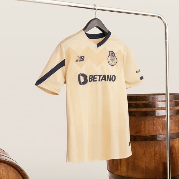 New Balance Launches FC Porto's 23/24 Third Kit