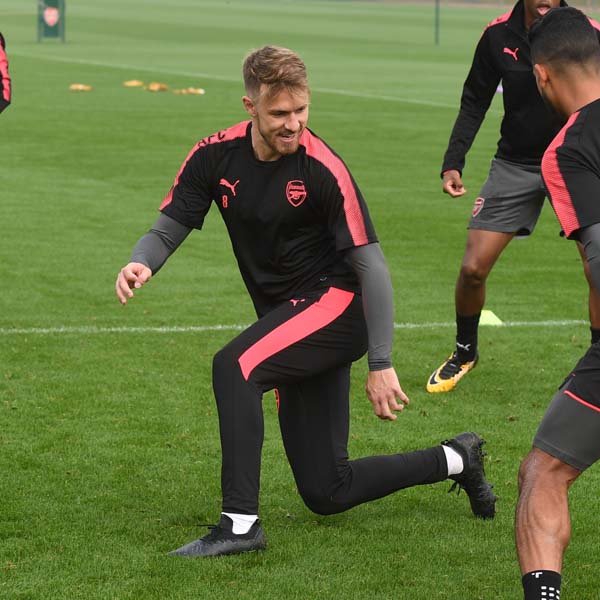 Barón combate Permiso Aaron Ramsey Trains In Next-Gen New Balance Boots - SoccerBible