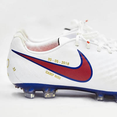 Iniesta Receives Special Edition Nike Magista For Final Game - SoccerBible