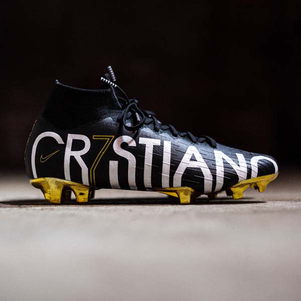 furrow Metal line Spooky Closer Look at the Nike Mercurial Superfly CR7 SE - SoccerBible